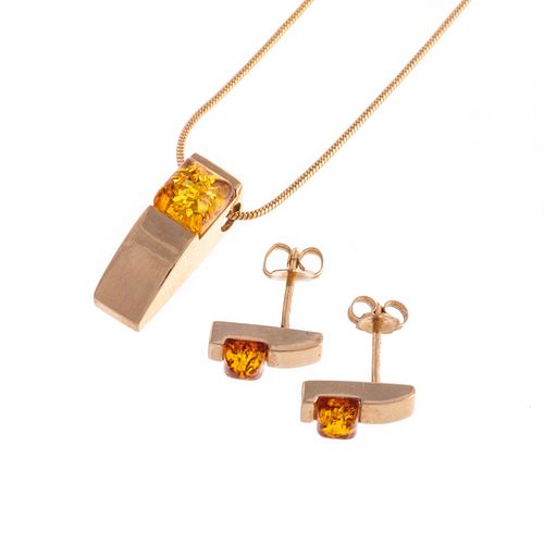 An Amber Pendant & Matching Earrings in 14K