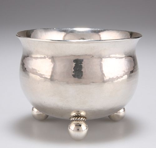 GUILD OF HANDICRAFT
 AN ARTS AND CRAFTS SILVER BOWL, London