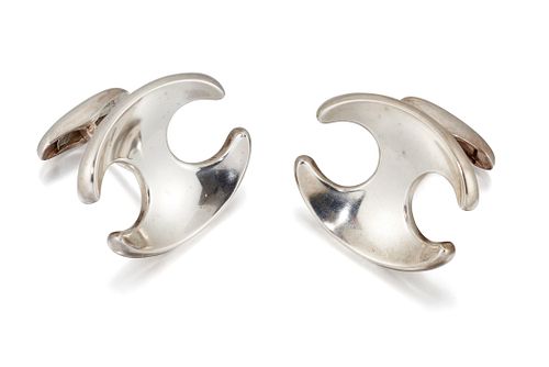 A PAIR OF GEORG JENSEN DANISH SILVER CUFFINKS, DESIGNED BY 