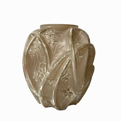 Vintage Decorative Floral Design Glass Vase