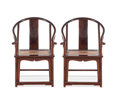A Pair of Rosewood Horseshoe-Back Armchairs, Quanyi