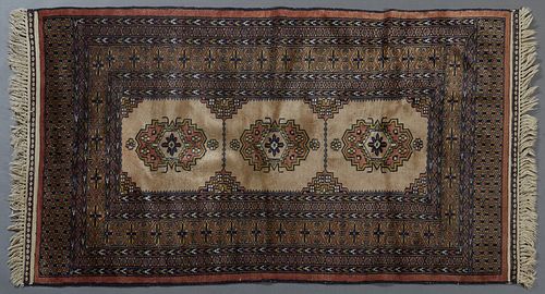 Oriental Carpet, 3' 1 x 5' 3.