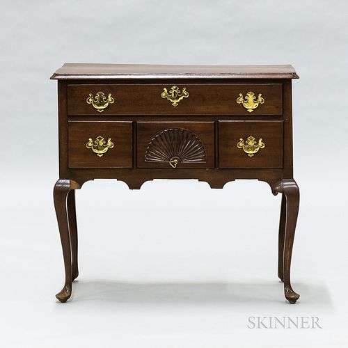 Queen Anne-style Carved Mahogany Dressing Table,Nathan Margolis, Hartford, Connecticut, mid-20th century