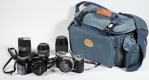 CAMERA OUTFIT IN BAG