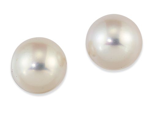 A PAIR OF CULTURED PEARL EARRINGS, with post fittings, butt
