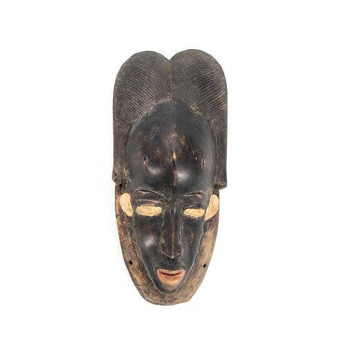 AFRICAN BAULE STYLE CARVED WOODEN MASK