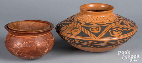 Daniel Gonzalez Mata Ortiz Indian pottery jar