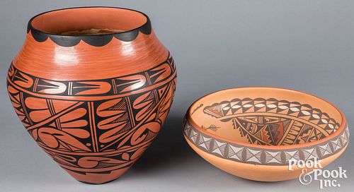 Two pieces of Jemez Pueblo Indian pottery