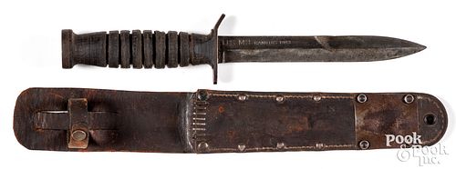 WWII US M3 Camillus 1943 fighting knife & scabbard