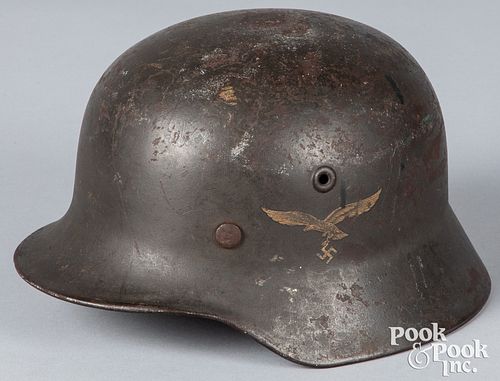 German WWII M40 single decal Luftwaffe helmet