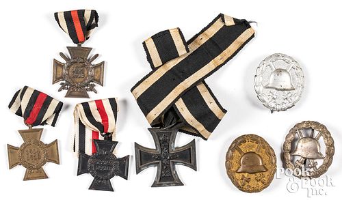 Group of German WWI medals and badges