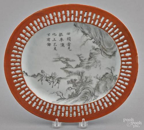 Chinese porcelain reticulated tray, early 19th c