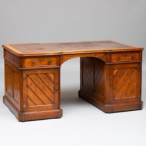 Victorian Neo-Gothic Oak and Leather Pedestal Desk