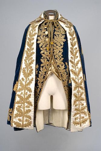 GENTS FRENCH METALLIC EMBROIDERED COURT COAT, WAISTCOAT and CAPE, LATE 18th - EARLY 19th C.