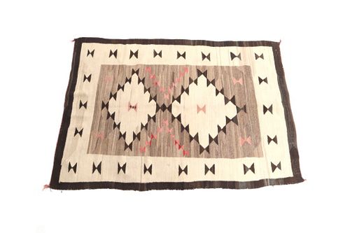 1930's Navajo Hand Woven Crystal Wool Rug