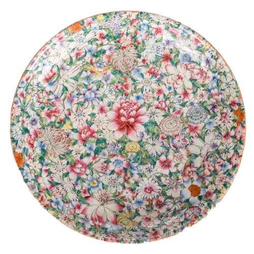 A CHINESE CANTON PORCELAIN FAMILLE-ROSE ‘FLORAL' DISH