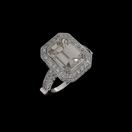 EGL Diamond and 18K Engagement Ring