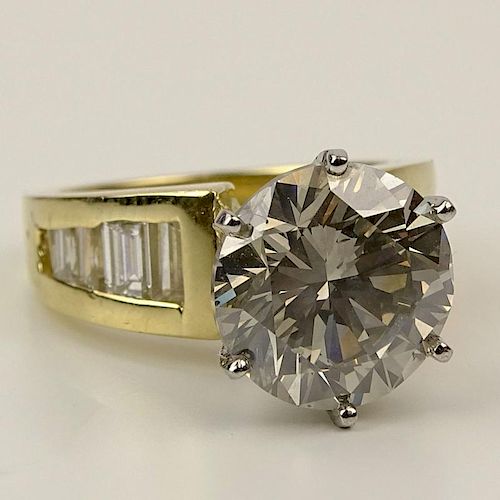 Lady's Approx. 5.0 Carat Round Brilliant Cut Diamond and 18 Karat Yellow Gold Ring