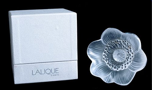 Lalique Crystal Anemone Flower Paperweight w/Box