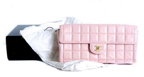 Rose Quilted Calfskin Chanel Clutch Flap Bag