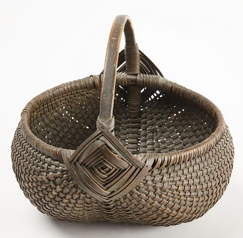 Fine Painted Basket with God's Eye