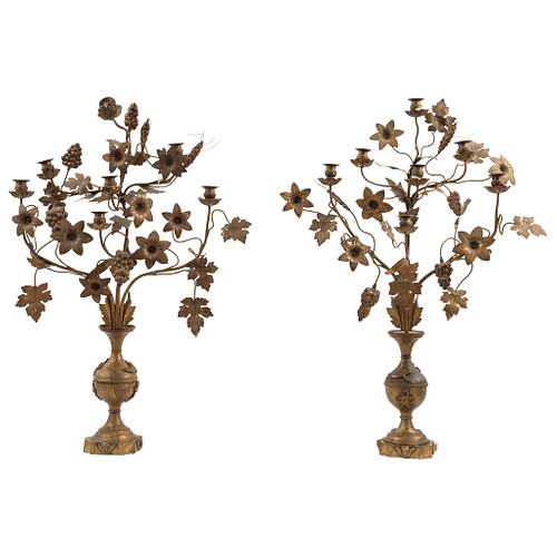 PAIR OF FLORILEGIUMS  MEXICO, 19TH CENTURY Gold metal Conservation and structural details 33" (84 cm) tall