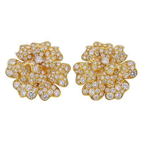 18k Gold 7.50ctw Diamond Flower Earrings 