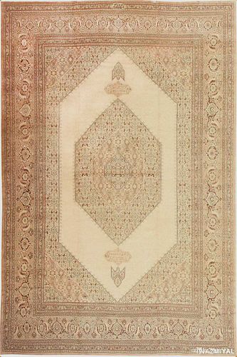 ANTIQUE PERSIAN TABRIZ RUG. 19 ft 7 in x 12 ft 9 in (5.97 m x 3.89 m)