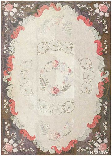 ANTIQUE AMERICAN HOOKED RUG. 13 ft 2 in x 9 ft 4 in (4.01 m x 2.84 m ).