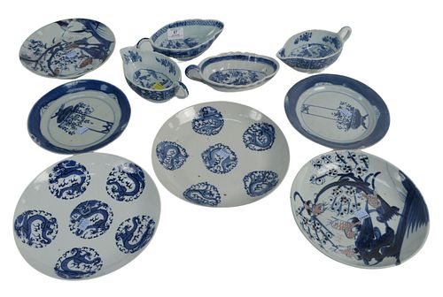 Group of Blue and White Chinese Porcelain to include three pairs of Chinese plates with floral decoration along with four gravy boats, 18th/19th centu