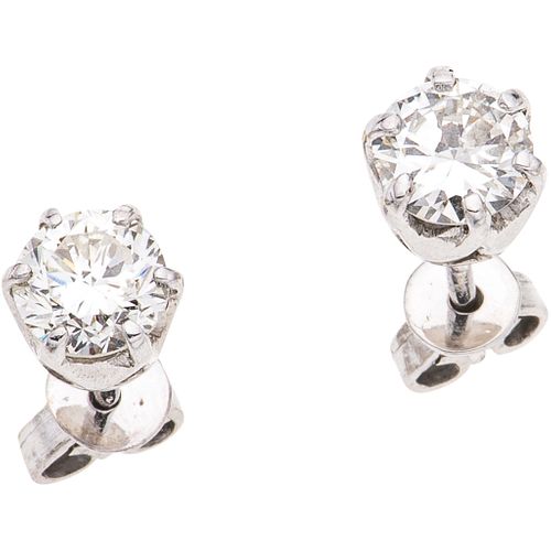 PAIR OF STUD EARRINGS WITH GIA CERTIFIED DIAMONDS IN 14K WHITE GOLD 2 brilliant cut diamonds ~1.16 ct Clarity: I1 and SI1