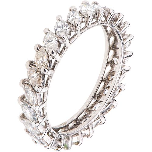 ETERNITY RING WITH DIAMONDS IN 14K WHITE GOLD with 24 marquise cut diamonds ~2.30 ct. Weight: 3.4 g. Size: 6 ½