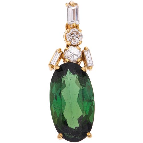 PENDANT WITH TOURMALINE AND DIAMONDS IN 14K YELLOW GOLD 1 tourmaline ~6.10 ct and 5 brillante and baguette cut diamonds ~0.55ct