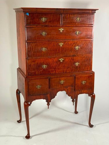 Fine American Queen Anne Curly Maple Flat Top Highboy, c.1740