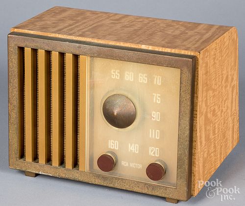 Early RCA Victor radio