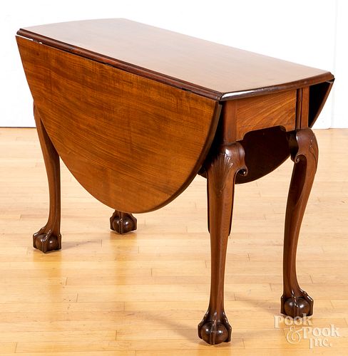 Chippendale mahogany drop-leaf dining table