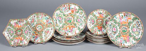 Fifteen pieces of Chinese export porcelain
