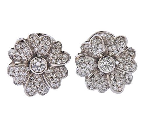 18k Gold Diamond Flower Earrings 