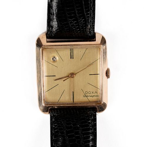 Doxa 18K Gold Square Wristwatch