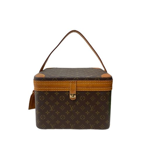 Sold at Auction: Louis Vuitton, Louis Vuitton Toiletry Bag