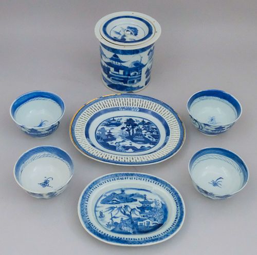 Nice lot of Blue and White Chinese Canton