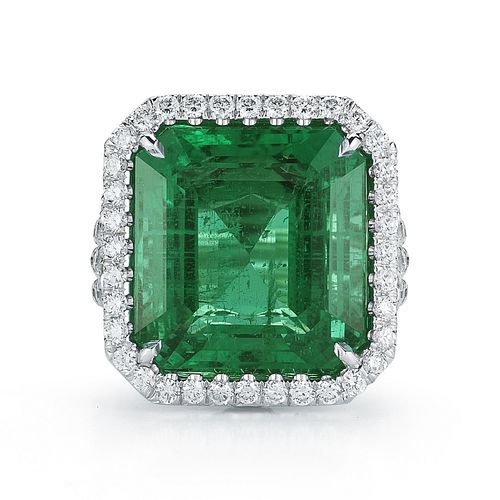 17.39ct Emerald And 2.39ct Diamond Ring