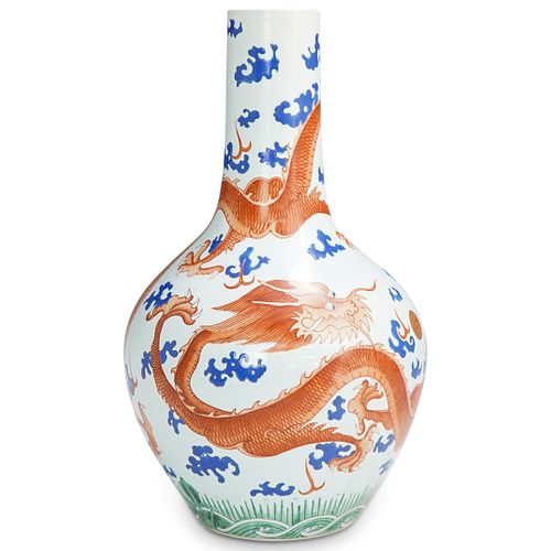Chinese Porcelain Bottleneck Vase