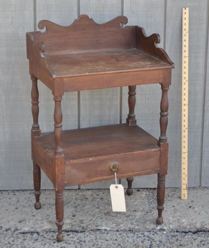 Early 19th Century American Country Side Table