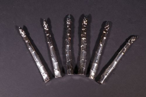 (6) SILVER-PLATED ASPARAGUS SPEAR FORM KNIFE RESTS