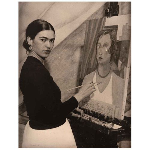 ACME PHOTOS, Retrato de Miss. Jean Wight, realizado por Frida Kahlo, Unsigned, Vintage print, 8 x 6.4" (20.5 x 16.5 cm)