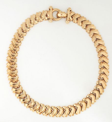 Heavy Vintage 14K Yellow Gold Link Necklace, composed of flat stepped double "V" links, with ball clasps and safety, with a maker's mark of a "D" with
