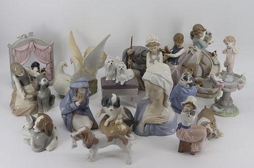 Group of Lladro Porcelain Figures 17 Pieces