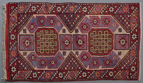 Oriental Carpet, 2'5 x 4'7.