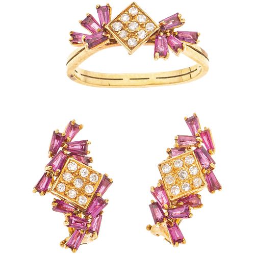 SET OF RING AND PAIR OF EARRINGS WITH RUBIES AND DIAMONDS IN 18K YELLOW GOLD 30 Baguette cut rubies ~1.0ct and 27 Diamonds~0.27ct